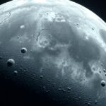 A Hold felszíne meteorit becsapódásokkal és remegéssel.