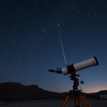 Robotizált távcső a csillagos ég alatt
