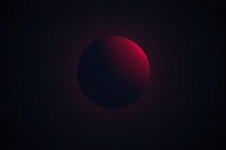 Vörös Hold fogyatkozáskor, éjszakai háttérrel.
