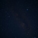 Rák csillagkép és a Jászol-halmaz az éjszakai égbolton